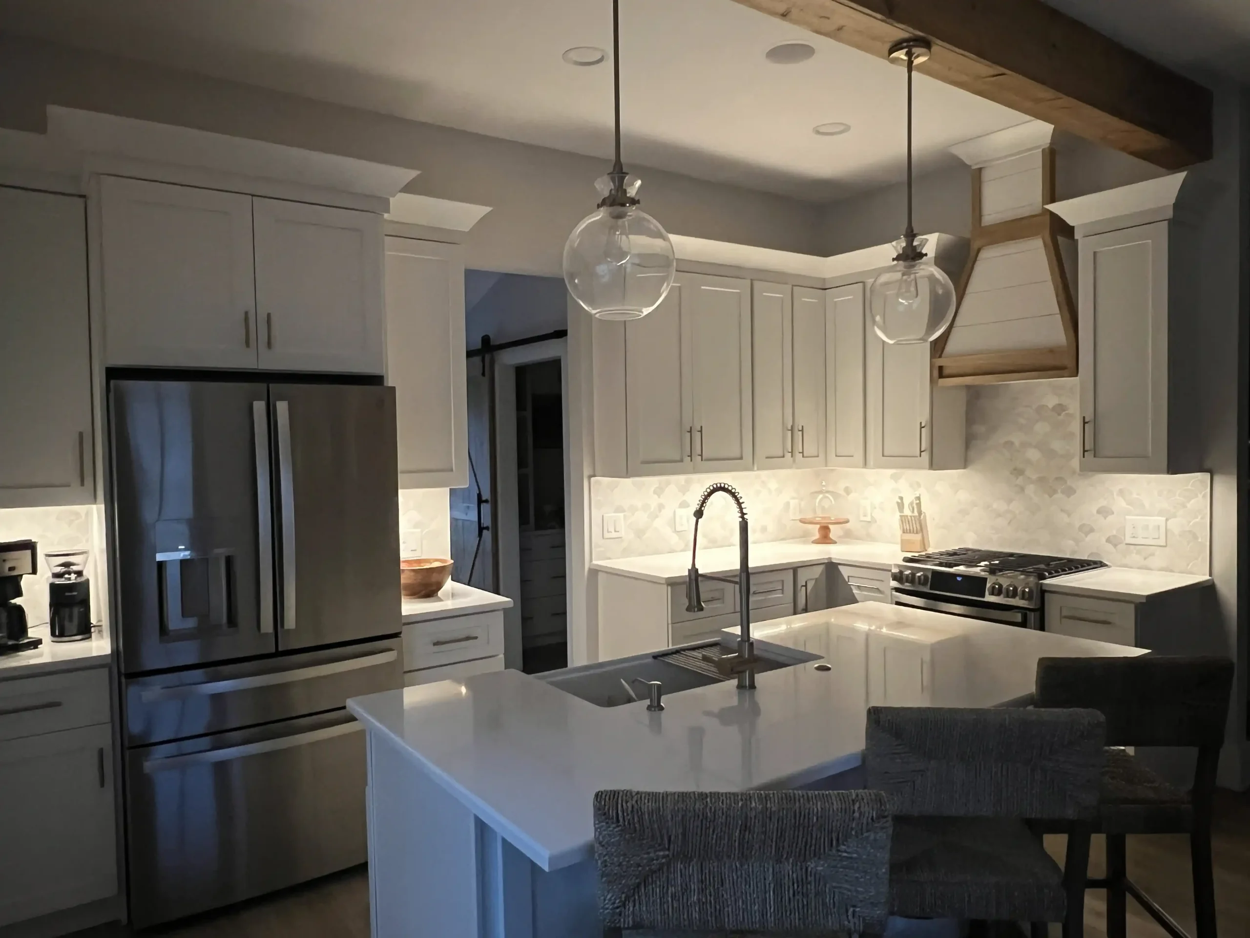 cabinet-light-installation